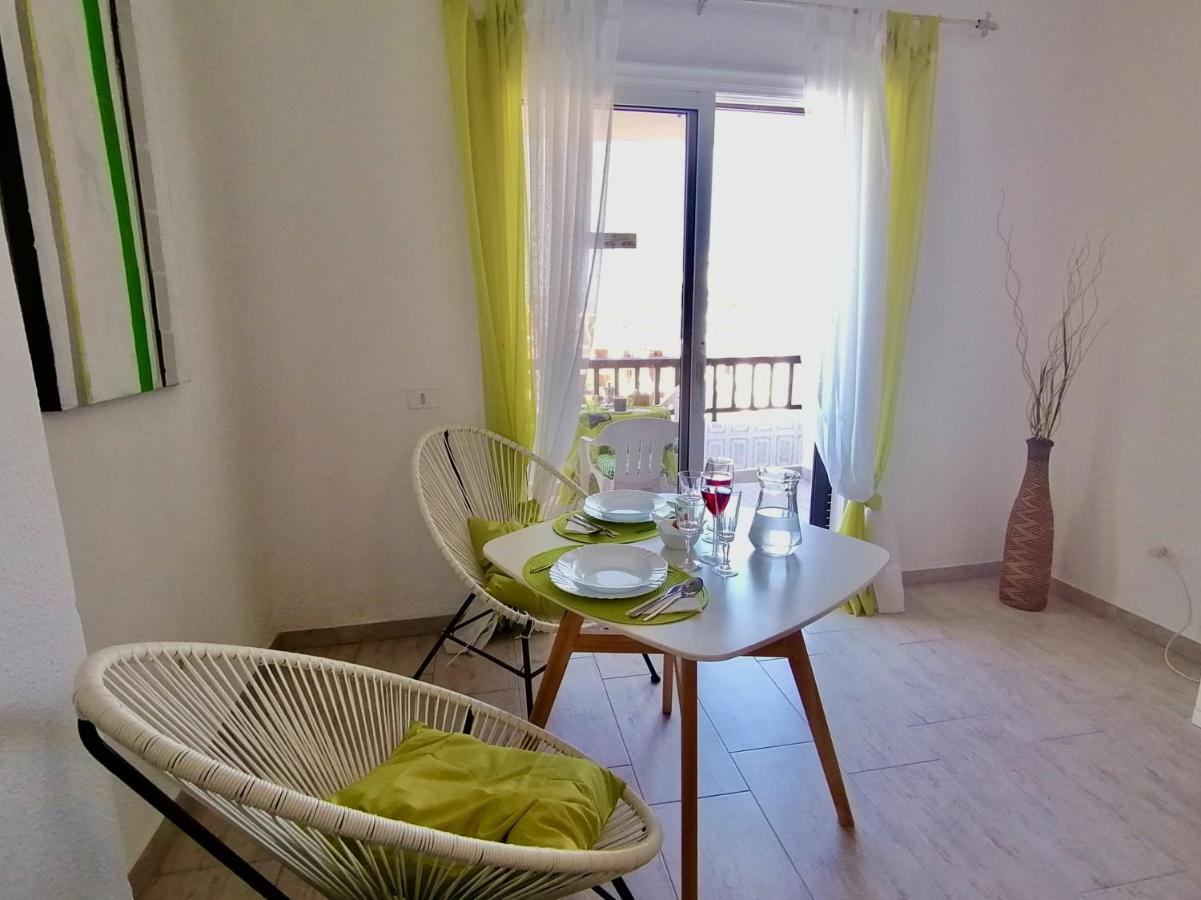 פלאייה דה לאס אמריקס Golden View Holiday Home מראה חיצוני תמונה